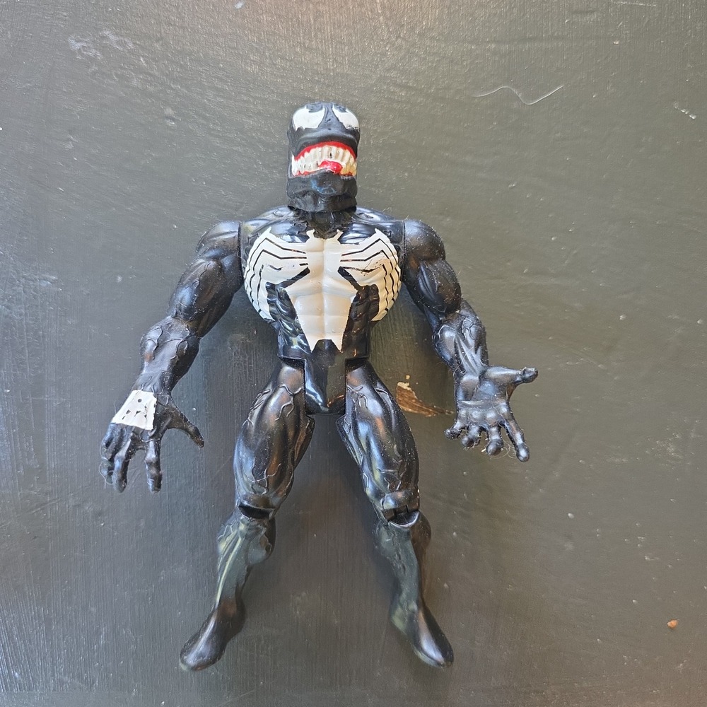 Vintage 1995 Toy Biz Marvel Venom Action Figure Spider-Man Animated Series Black